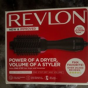Revlon Salon One-Step Hair Dryer in Black and Pink